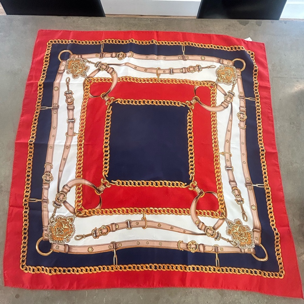 Chain link Elegant Red and Navy Scarf